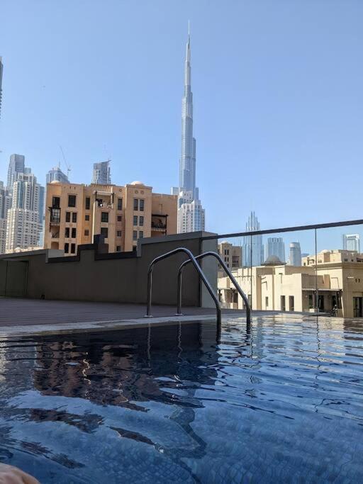 The Lavish Art House With Full Burj Khalifa View From - Amazing Balcony Setup - Infinity Pool - Near Mall Downtown Appartement Dubai