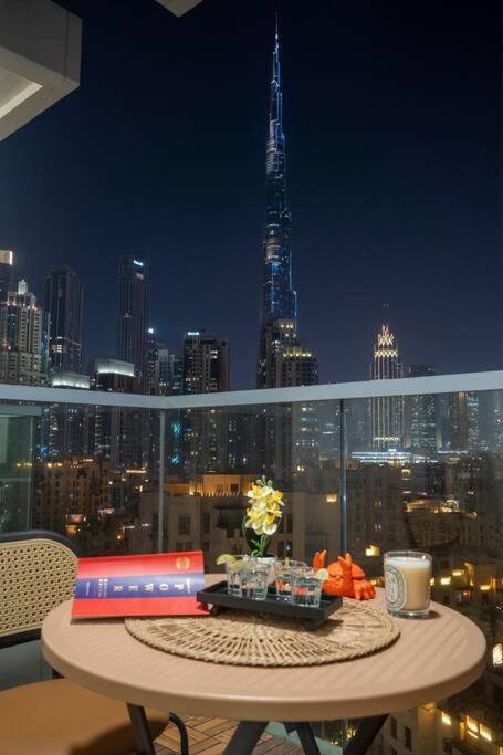 Appartement The Lavish Art House With Full Burj Khalifa View From - Amazing Balcony Setup - Infinity Pool - Near Mall Downtown Dubai