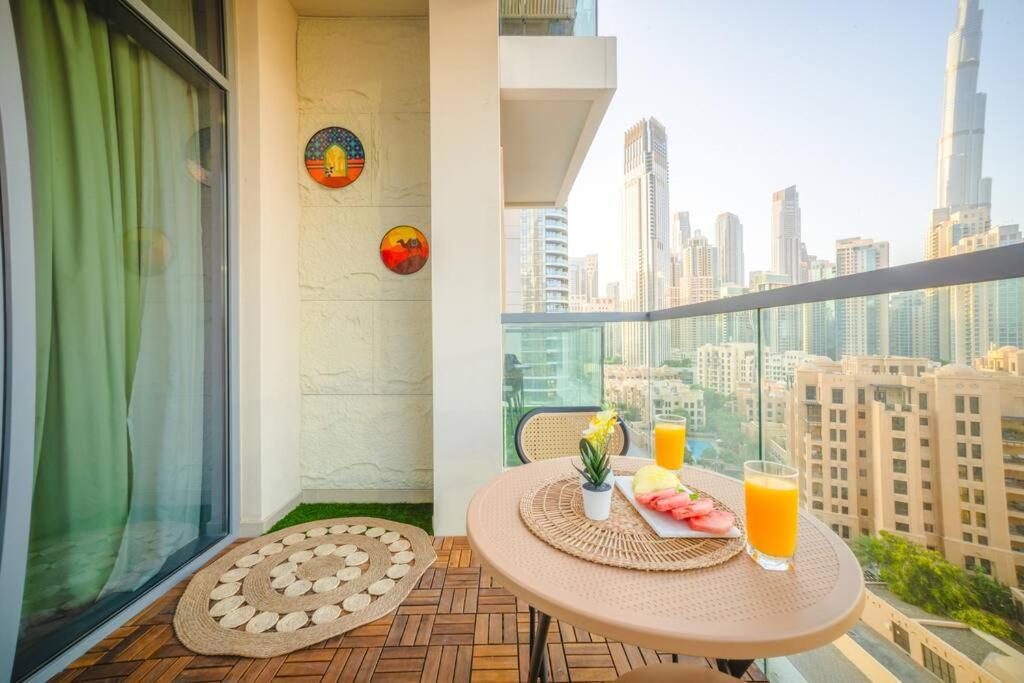 Appartement The Lavish Art House With Full Burj Khalifa View From - Amazing Balcony Setup - Infinity Pool - Near Mall Downtown