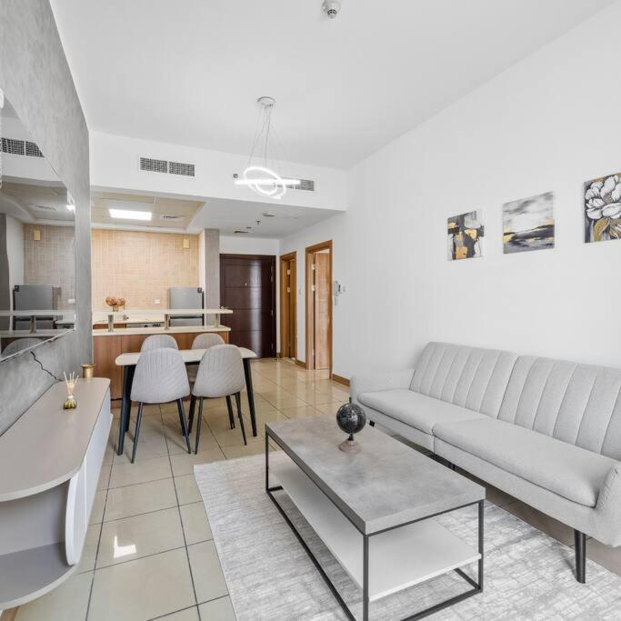 Appartement Sulafatower-1bhk In Marina-ideal For Monthly Dubaï