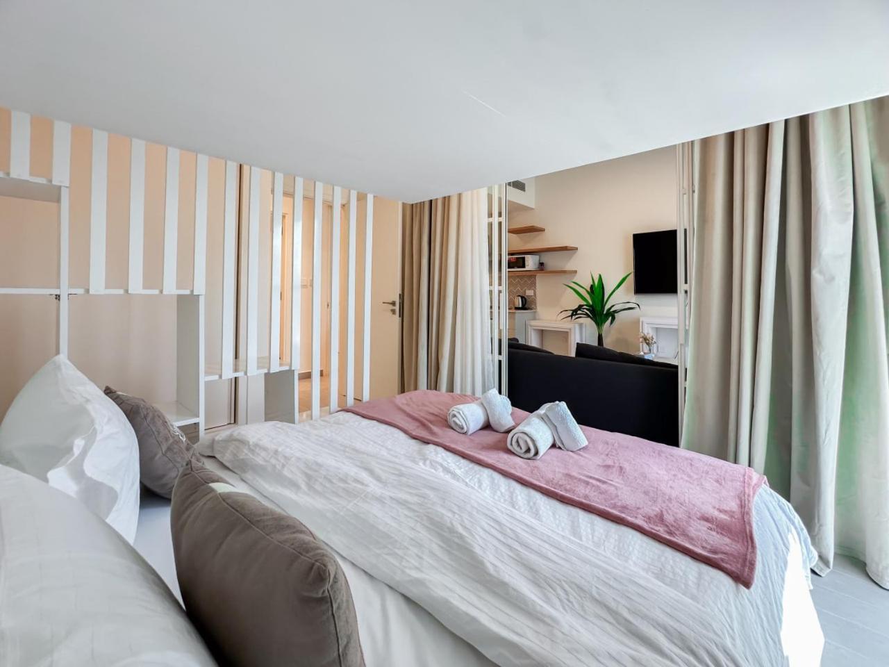Cozy 1 Bedroom In Golfville Dubai Hills *