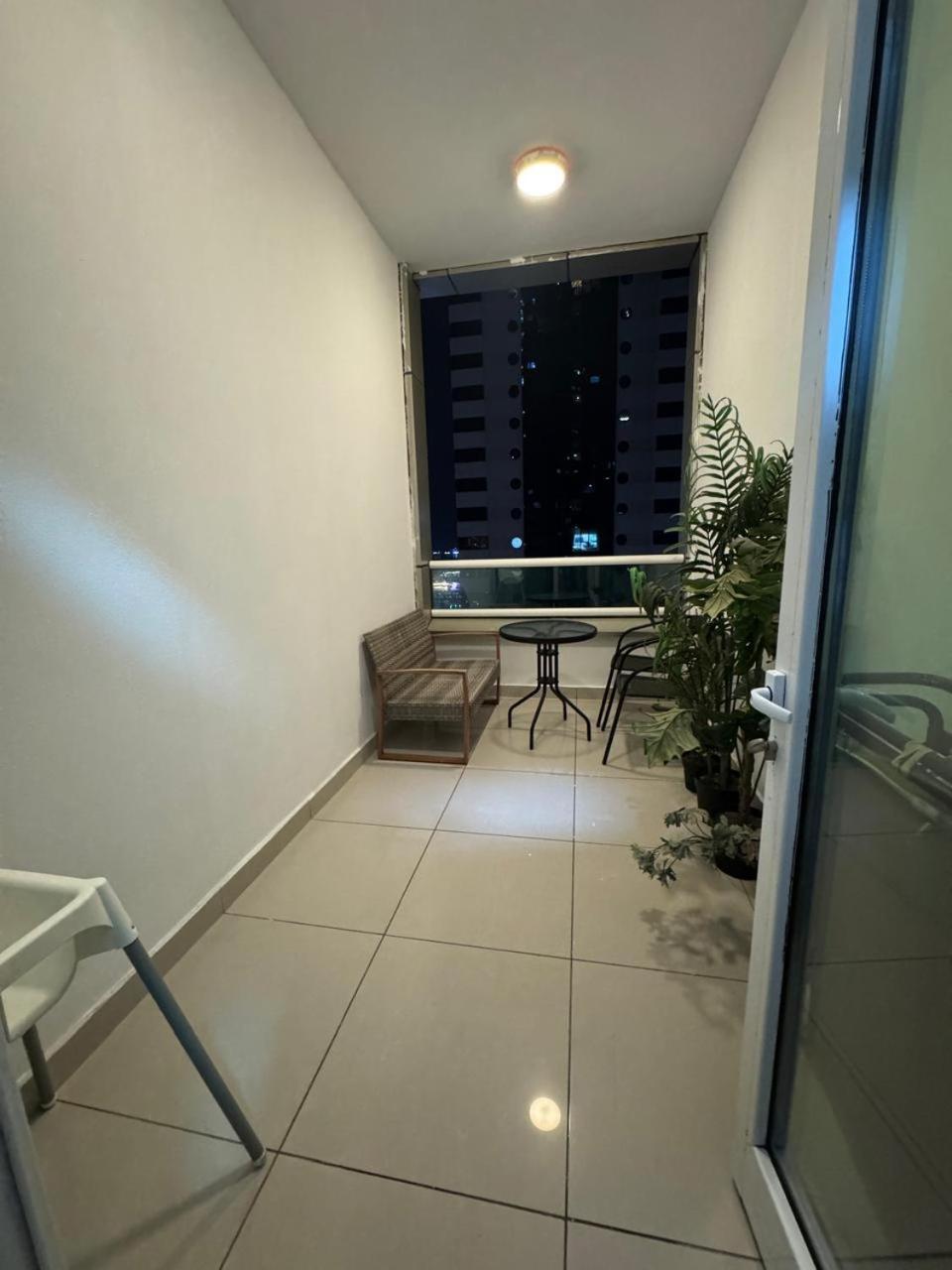 Apartment Sea View 1br - Marina Pinnacle Dubai