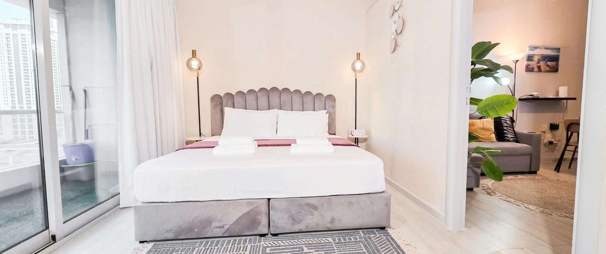 Apartamento Renovated Cozy One Bed D2-1007 Dubái