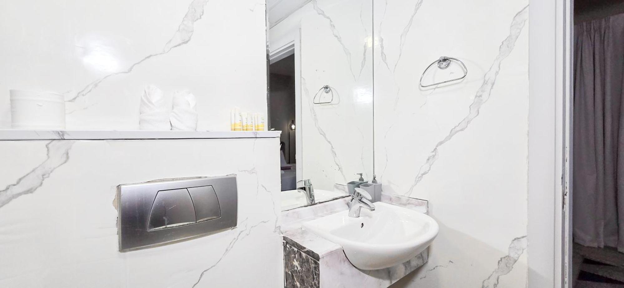 Renovated Cozy One Bed D2-1007 *