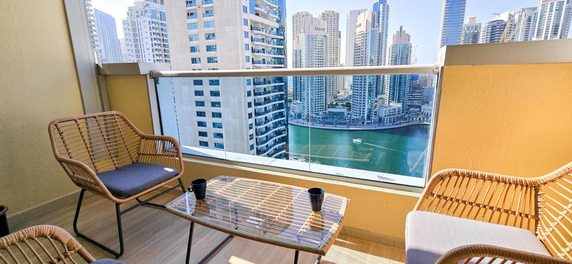 Marina View Spacious 2 Bhk Apartemen *