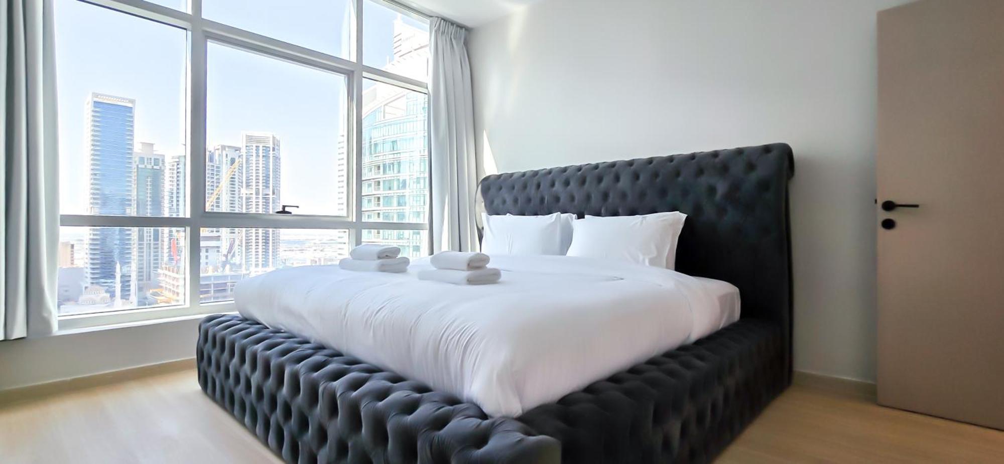 Marina View Spacious 2 Bhk Apartemen