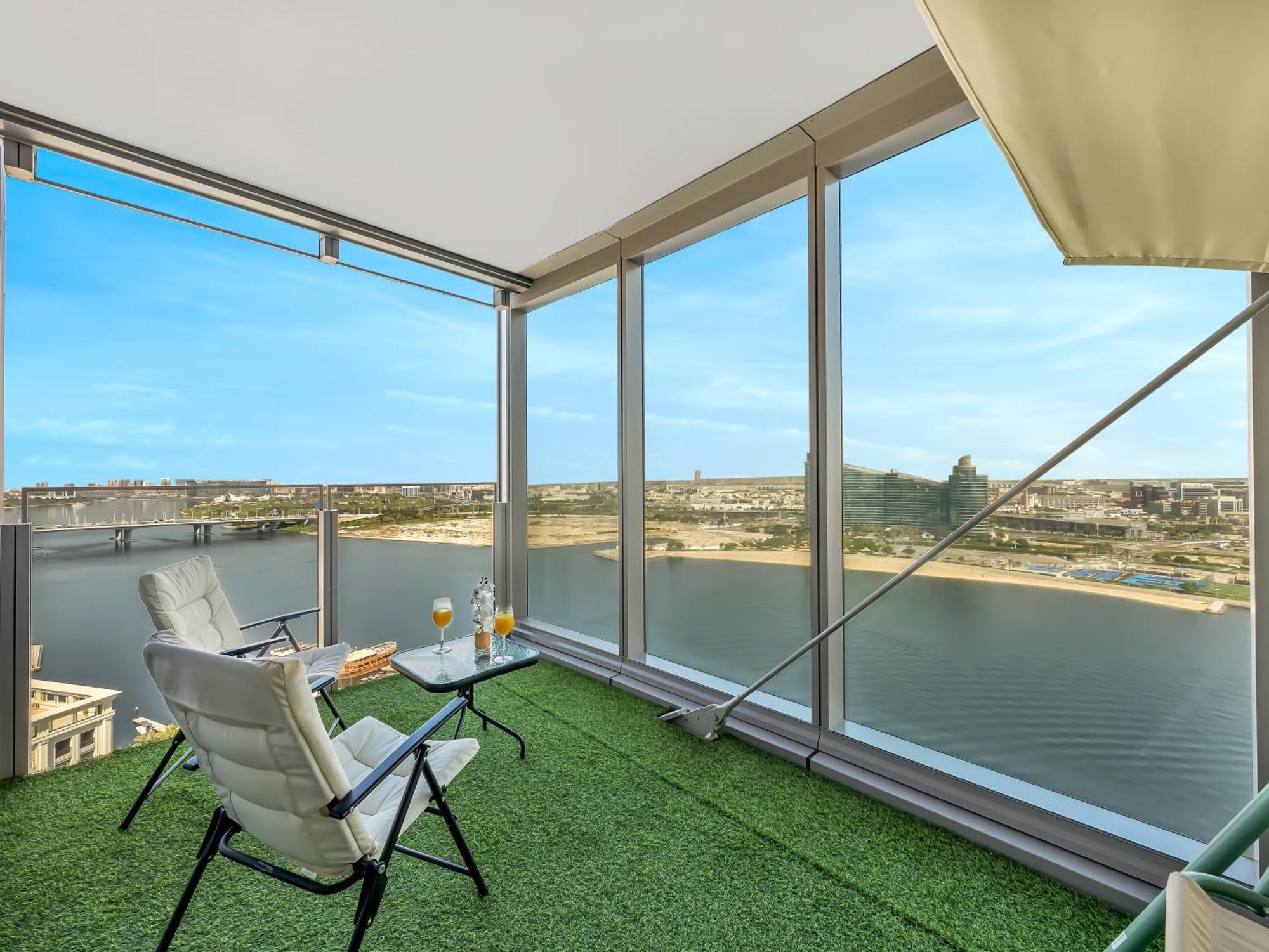 Appartement Luxurious 1bhk In D1 Tower With Stunning Creek Views, Close To Airport & Downtown