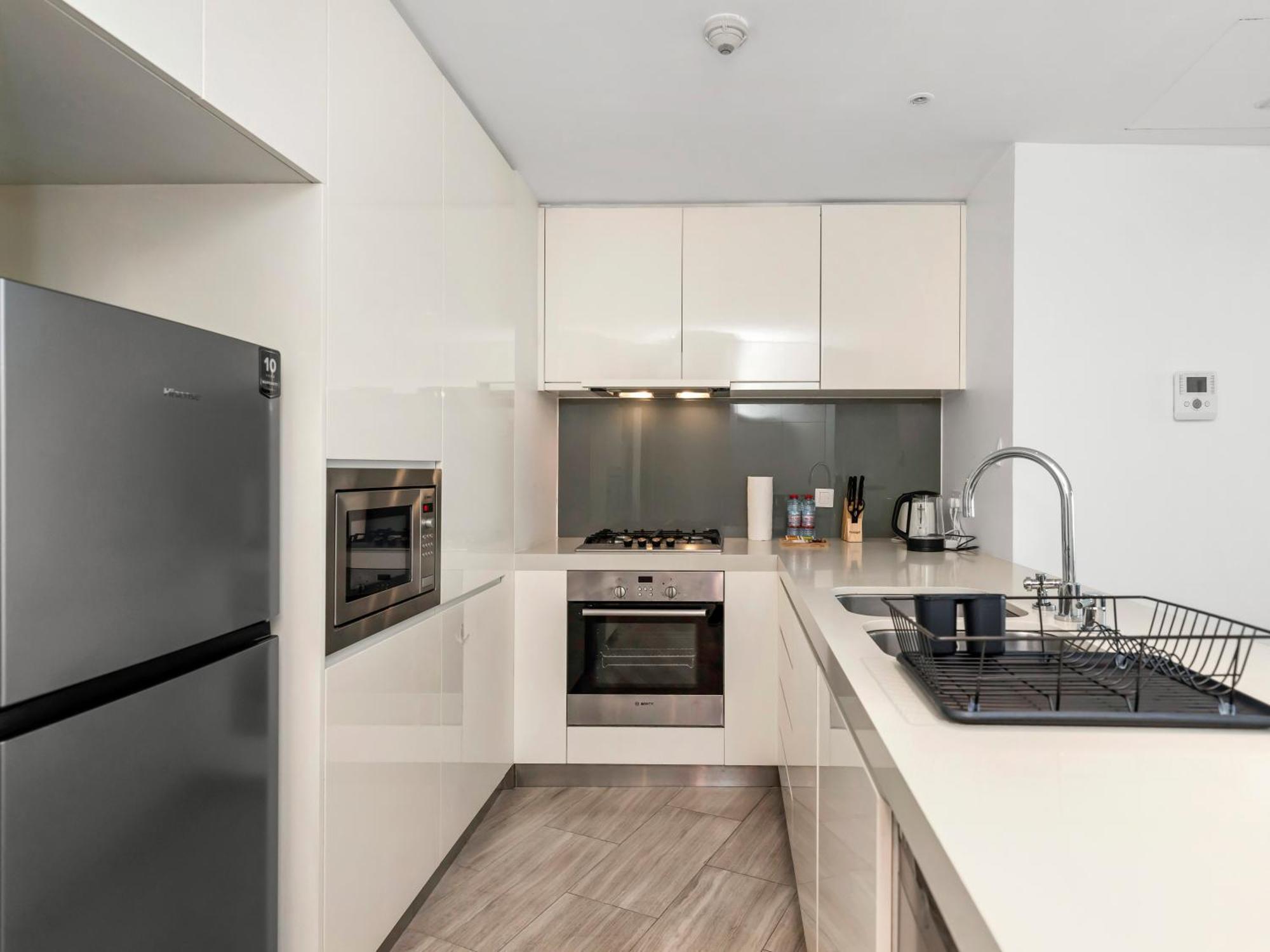 Appartement Luxurious 1bhk In D1 Tower With Stunning Creek Views, Close To Airport & Downtown *