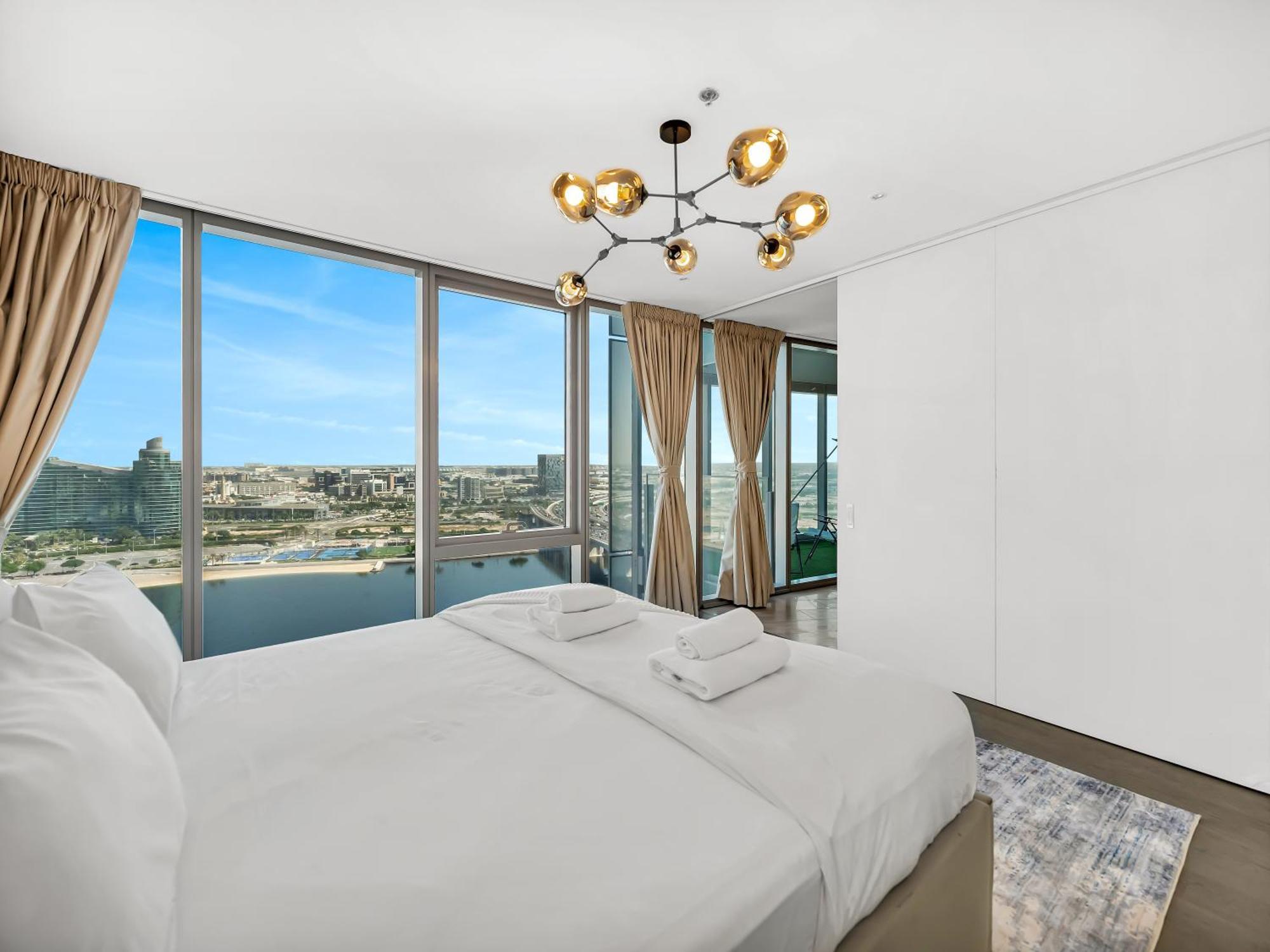 Appartement Luxurious 1bhk In D1 Tower With Stunning Creek Views, Close To Airport & Downtown *