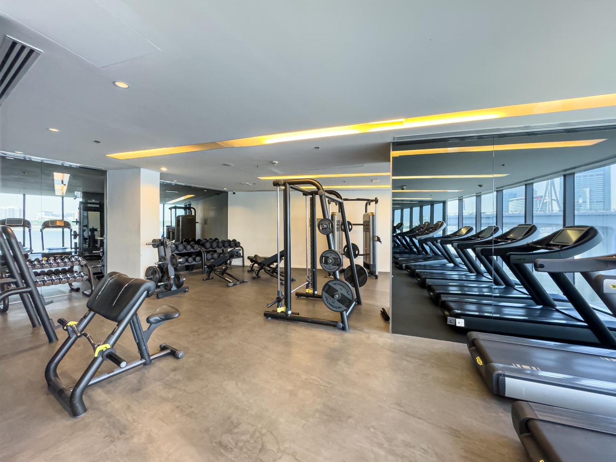Luxurious 1bhk In D1 Tower With Stunning Creek Views, Close To Airport & Downtown * Dubaï