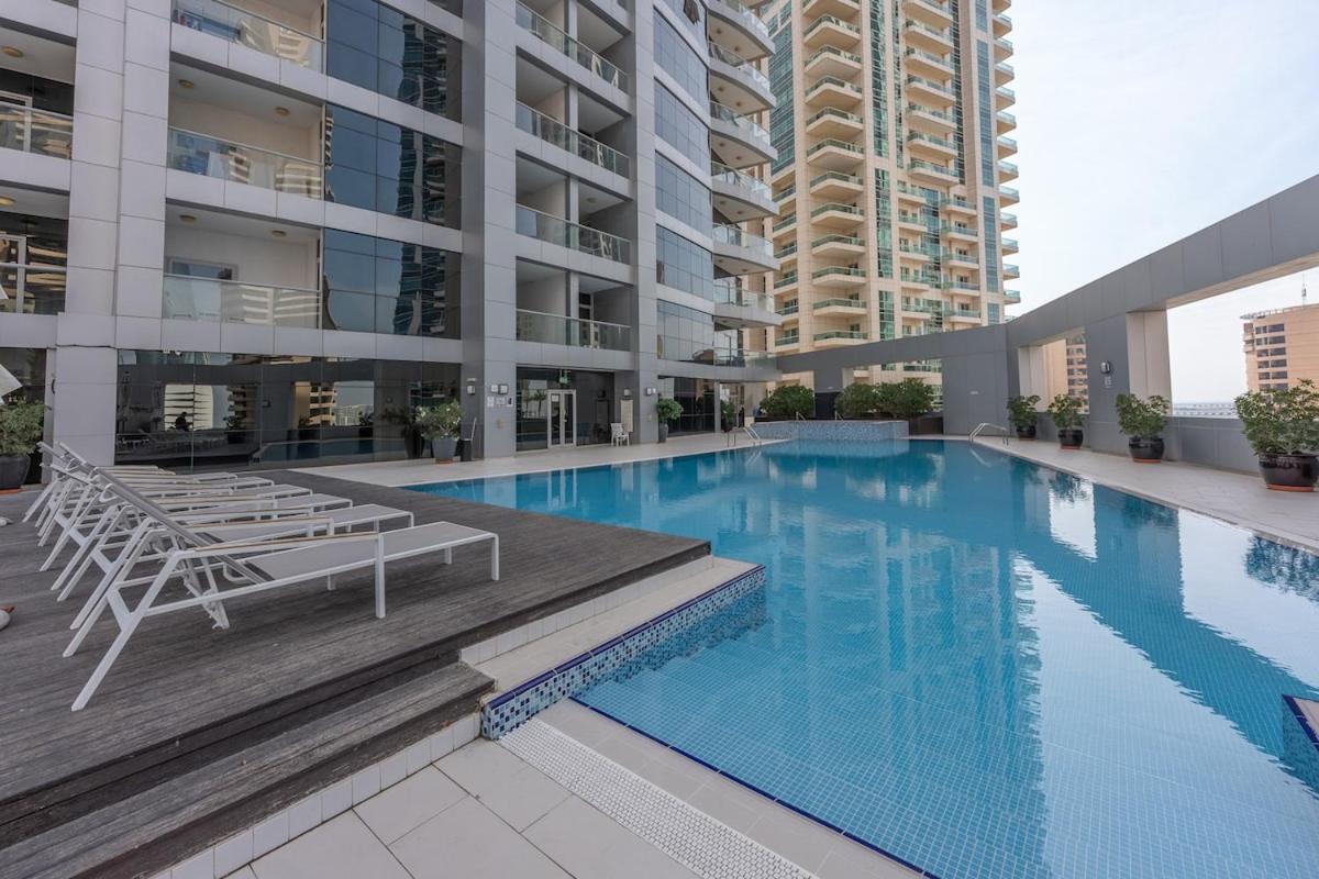Spacious 3-bedroom With Modern Amenities In Jbr * Dubai
