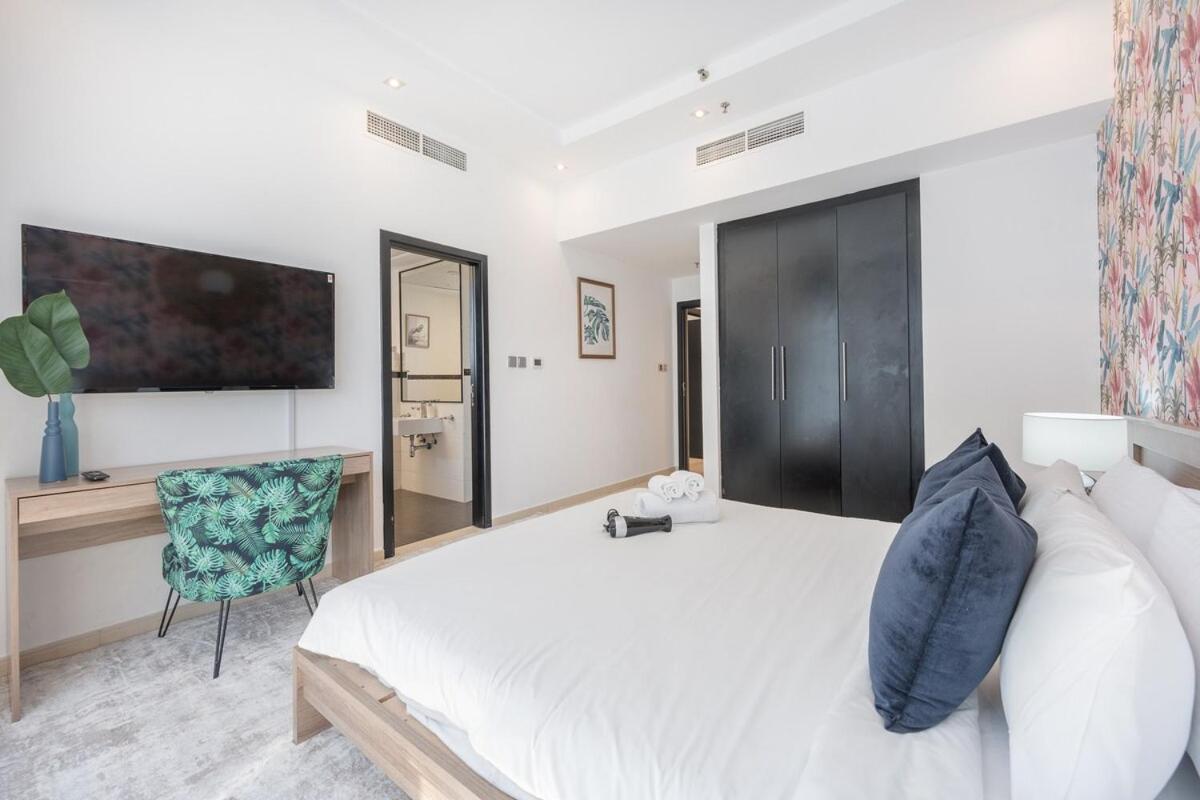 Apartment Spacious 3-bedroom With Modern Amenities In Jbr Dubai
