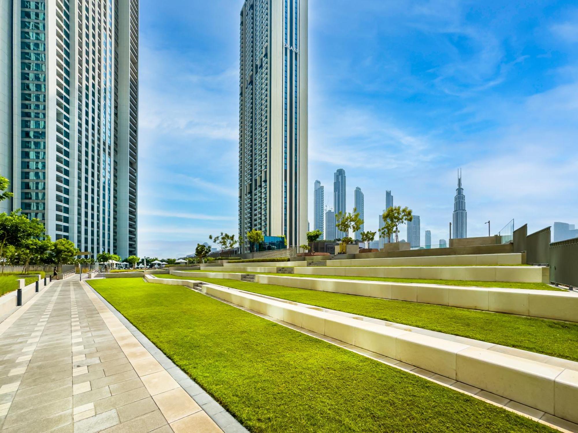 Al-fannan At Downtown Views 2 - Burj Khalifa View - Brand New Luxury 2 Bedroom *