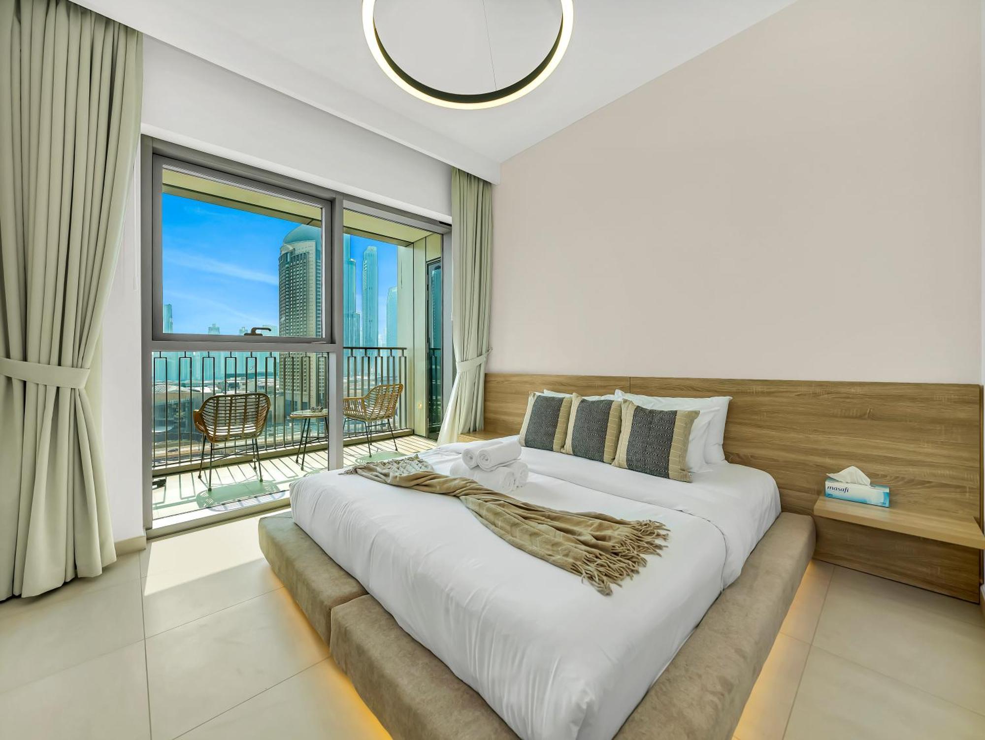 Al-fannan At Downtown Views 2 - Burj Khalifa View - Brand New Luxury 2 Bedroom *