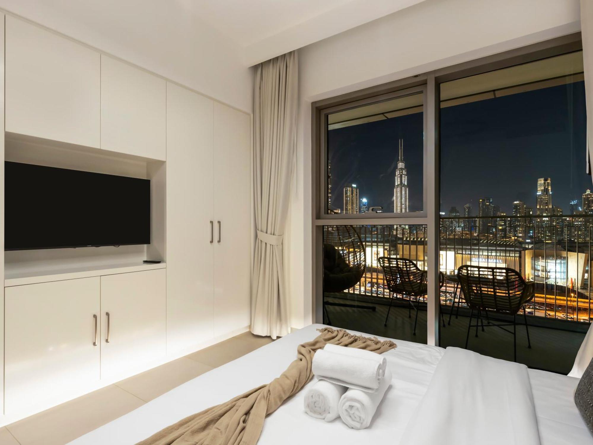 Al-fannan At Downtown Views 2 - Burj Khalifa View - Brand New Luxury 2 Bedroom * Dubaï