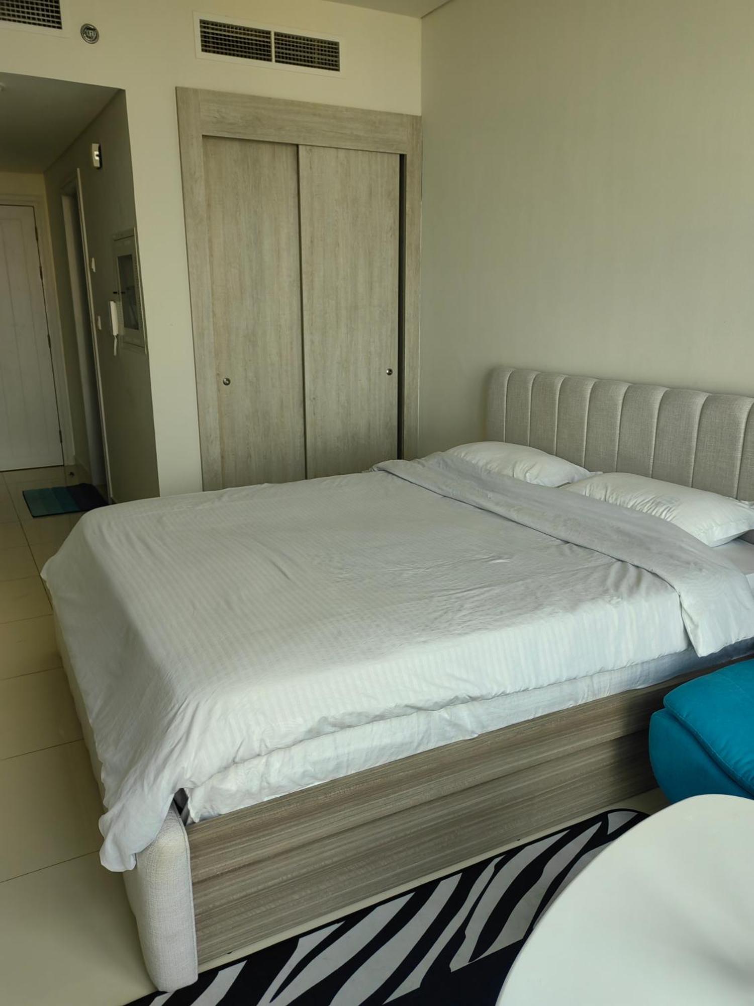 7 Palm Jumeirah West
