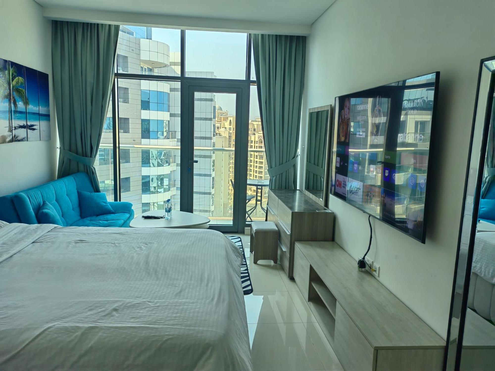 7 Palm Jumeirah West