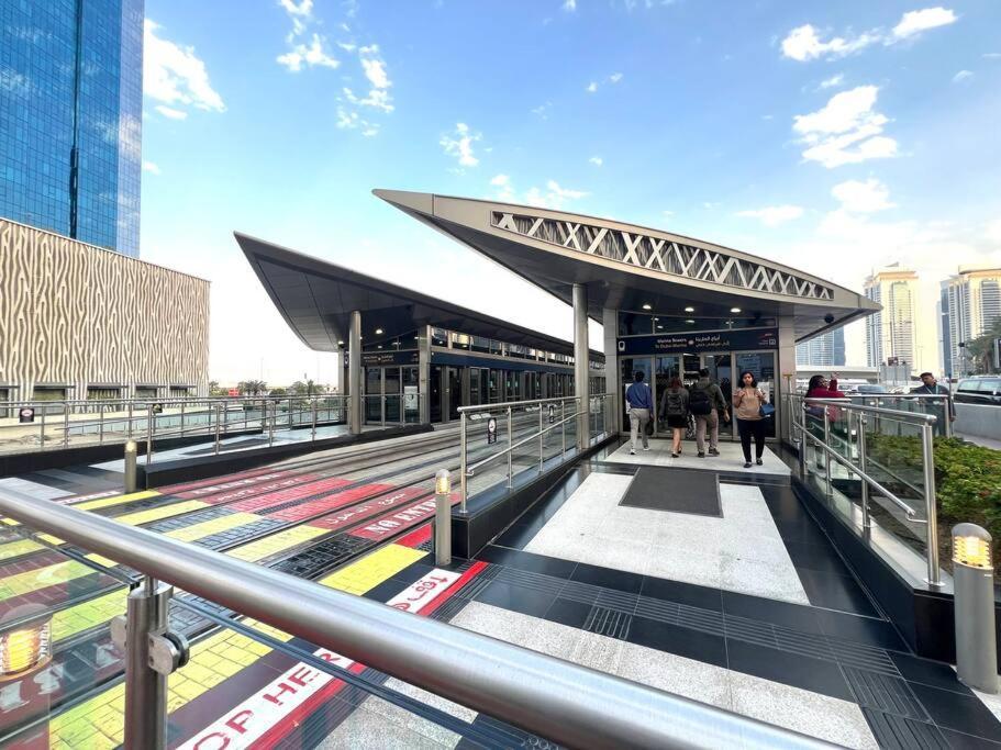 Opp And Club, Next To Marina Walk, Luxury