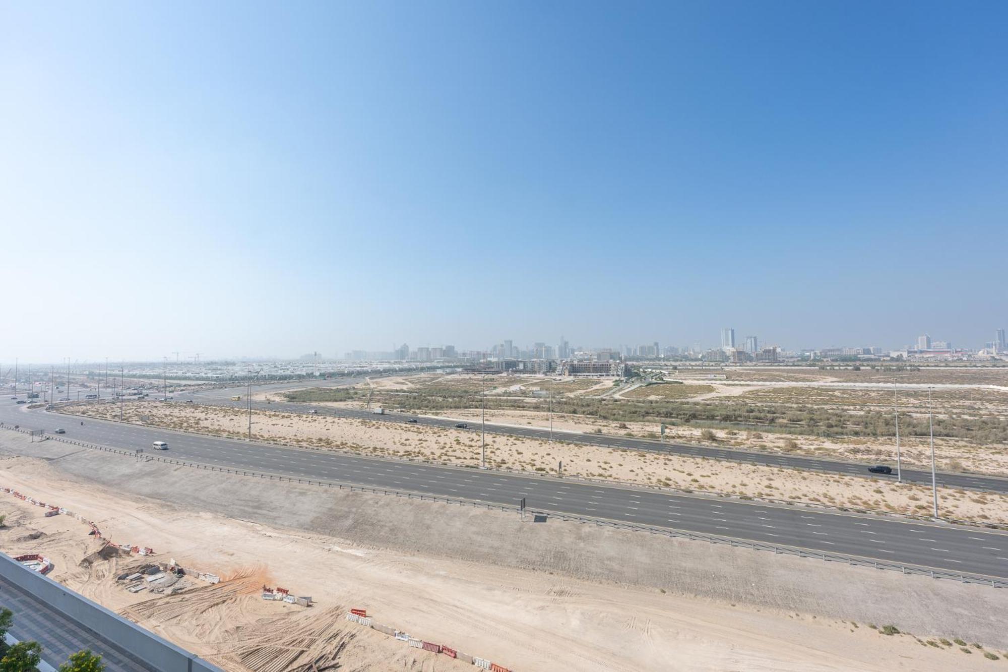 Appartement Spacious 1-bedroom At Carson C In Damac Hills With Peaceful Vibes