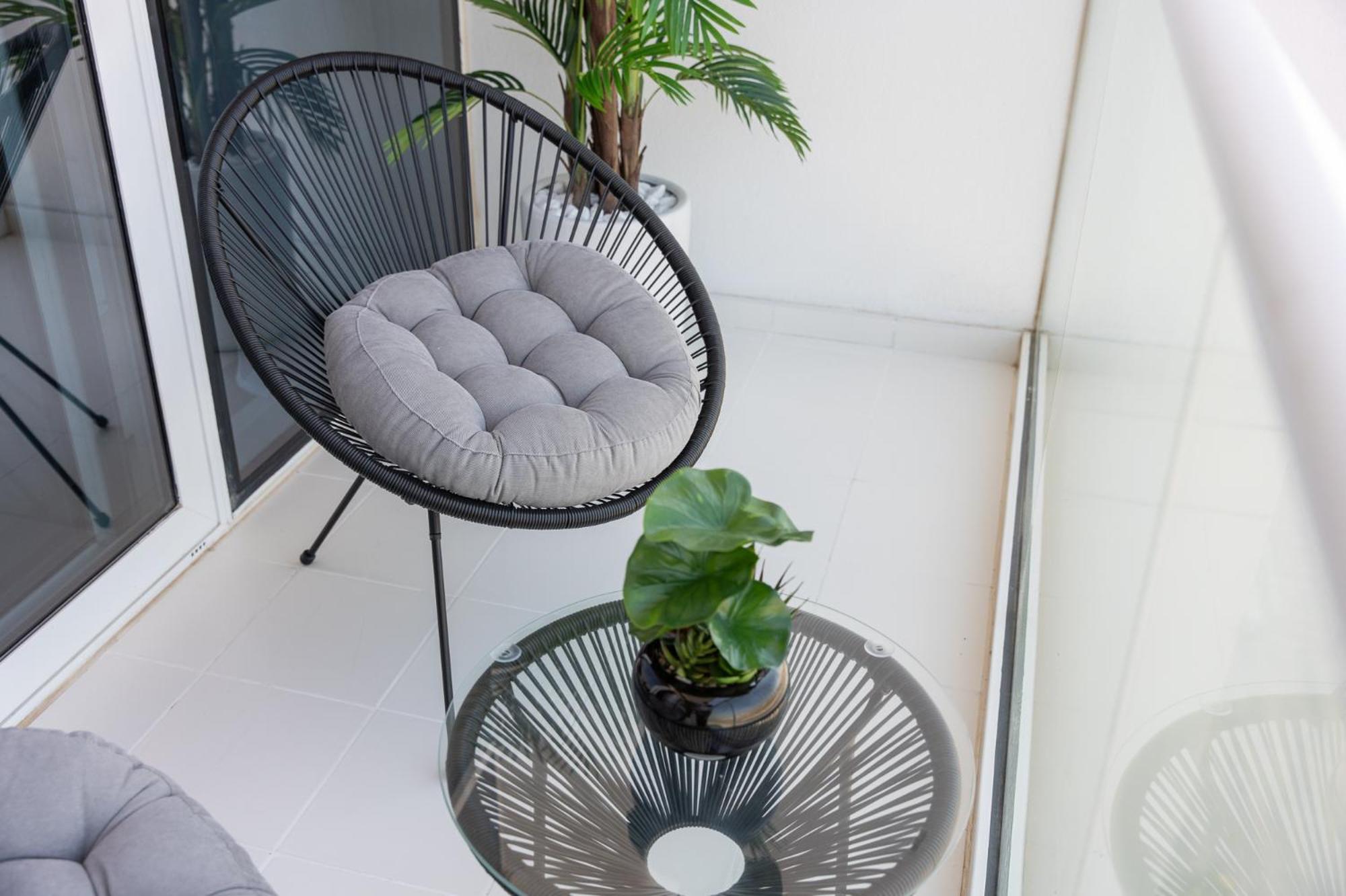 Spacious 1-bedroom At Carson C In Damac Hills With Peaceful Vibes Dubaï