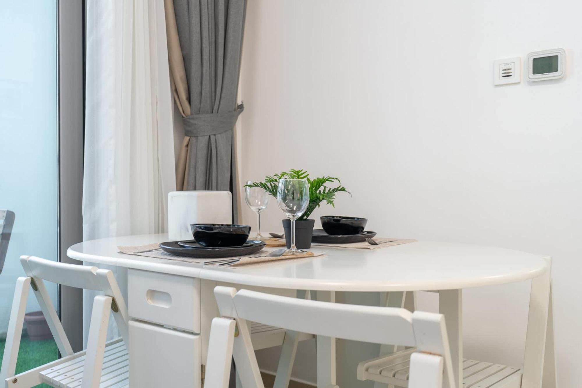 Apartemen Spectacular In Marina That Sleeps 2