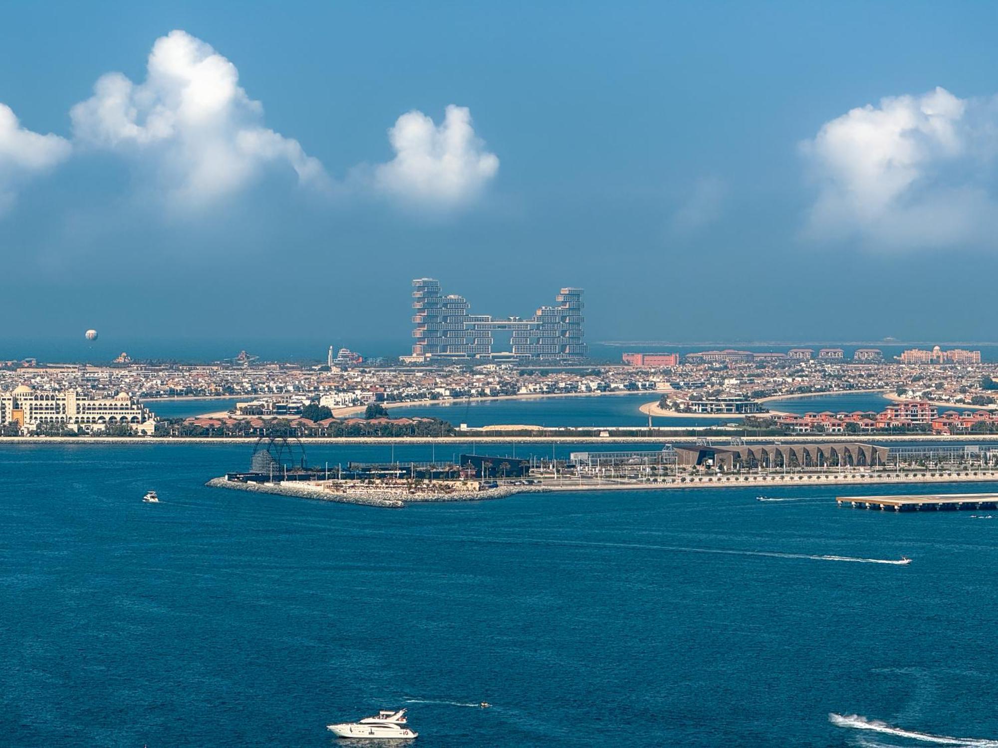 Beachfront Bliss 2br Eye & Full Sea View At The Address By Aya Boutique Dubai