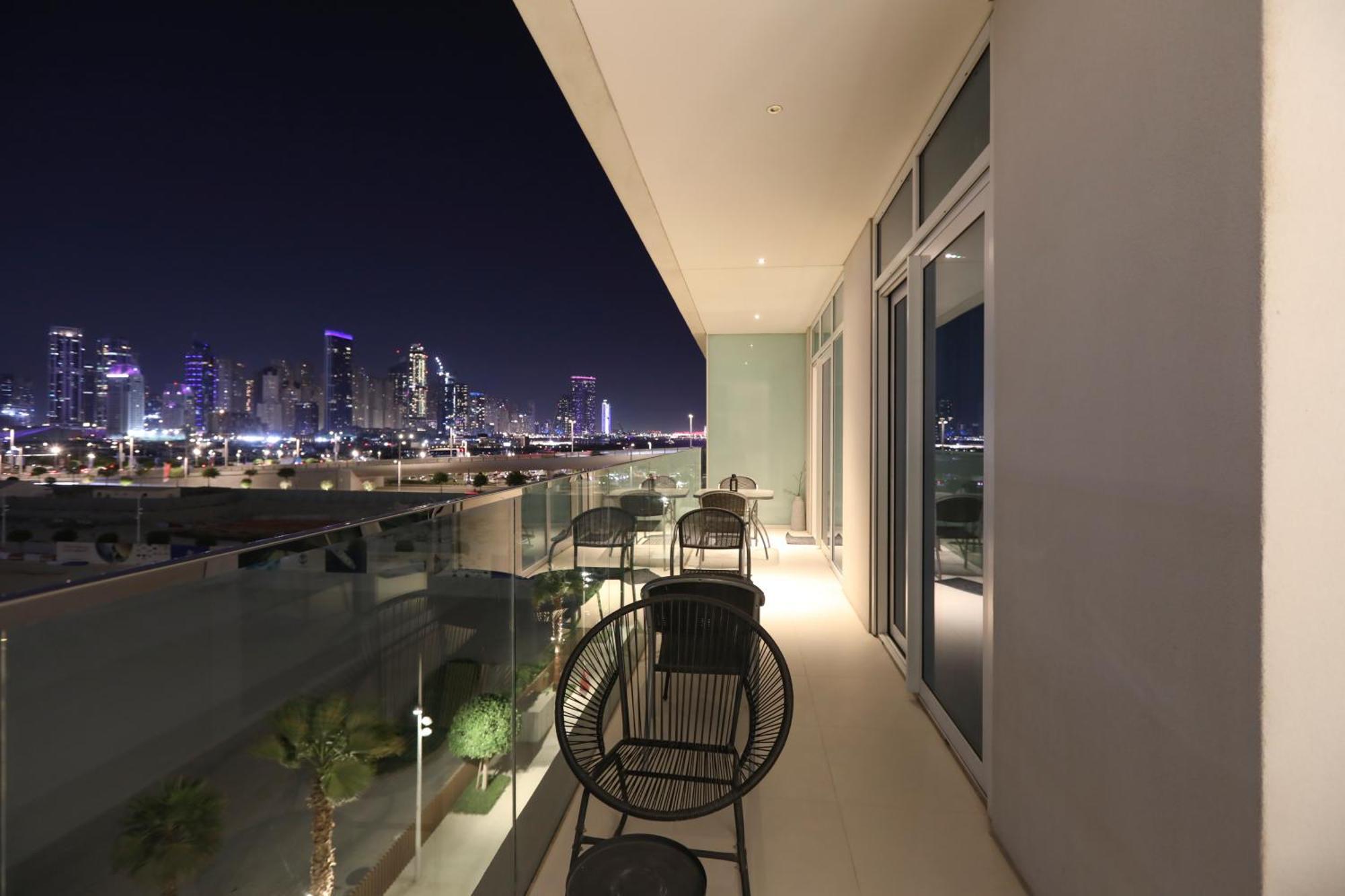 1br Beachfront With Sun Loungers At Palm Jumeirah * Dubaï