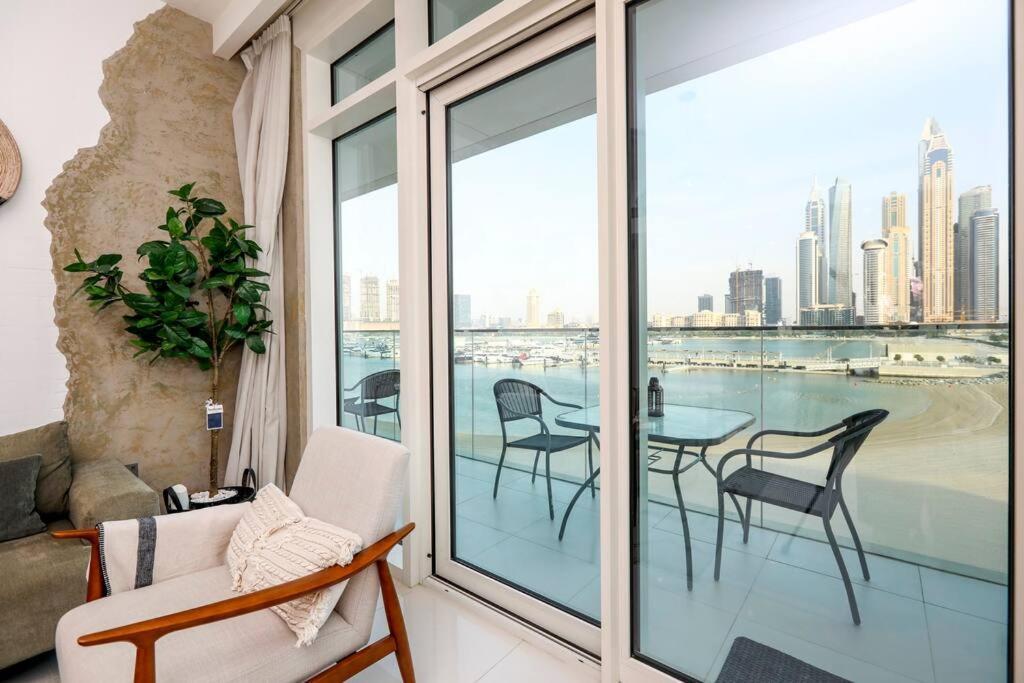 Appartement 1br Beachfront With Sun Loungers At Palm Jumeirah *