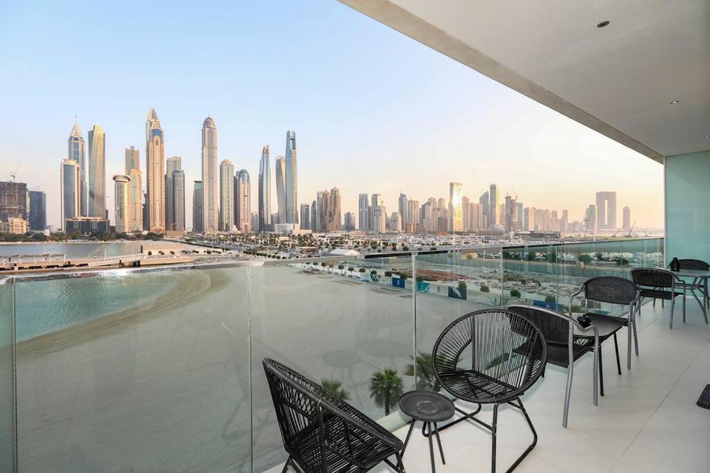 Appartement 1br Beachfront With Sun Loungers At Palm Jumeirah Dubaï