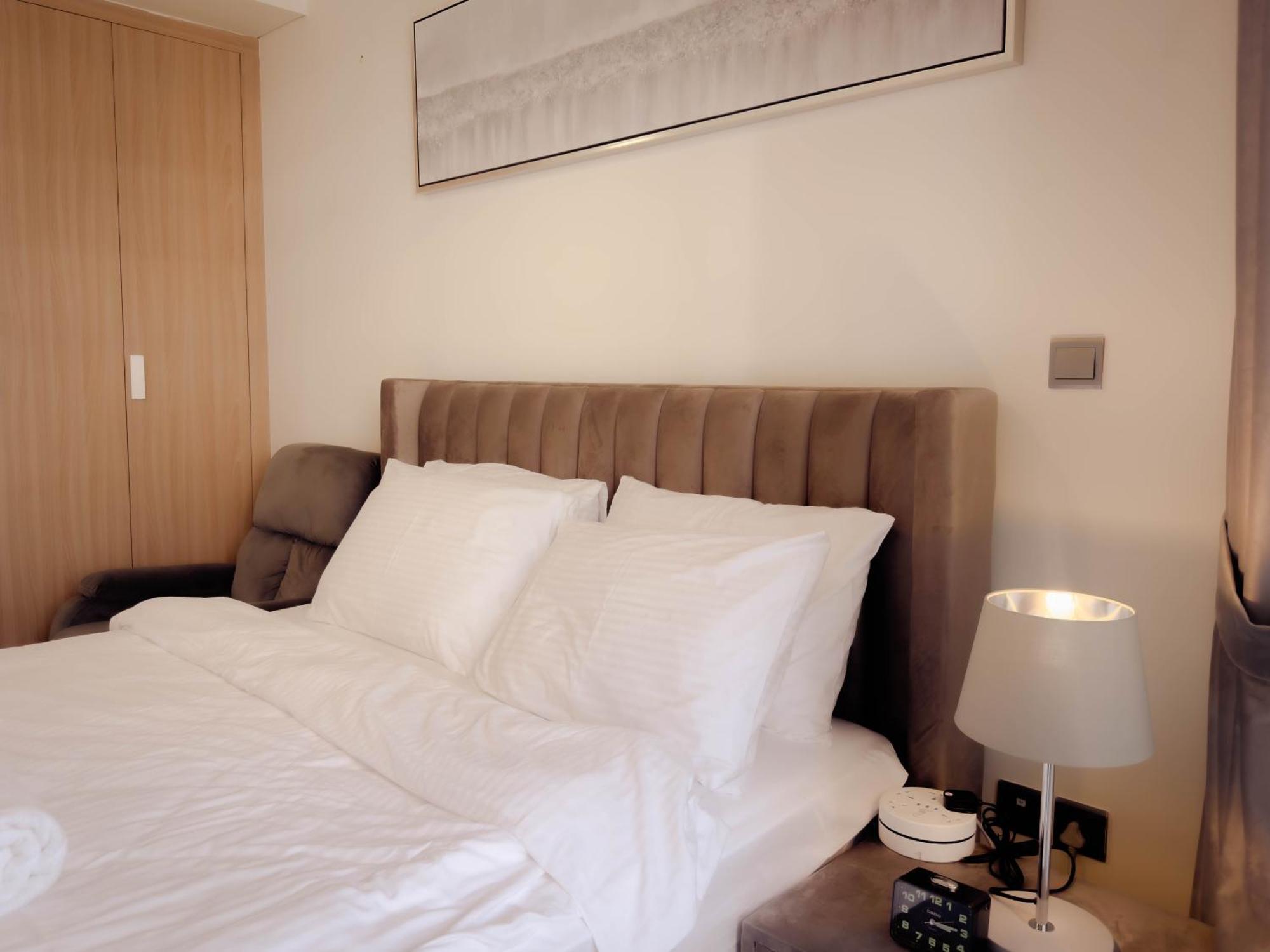 Lavish 10 Min Downtown Apartamento