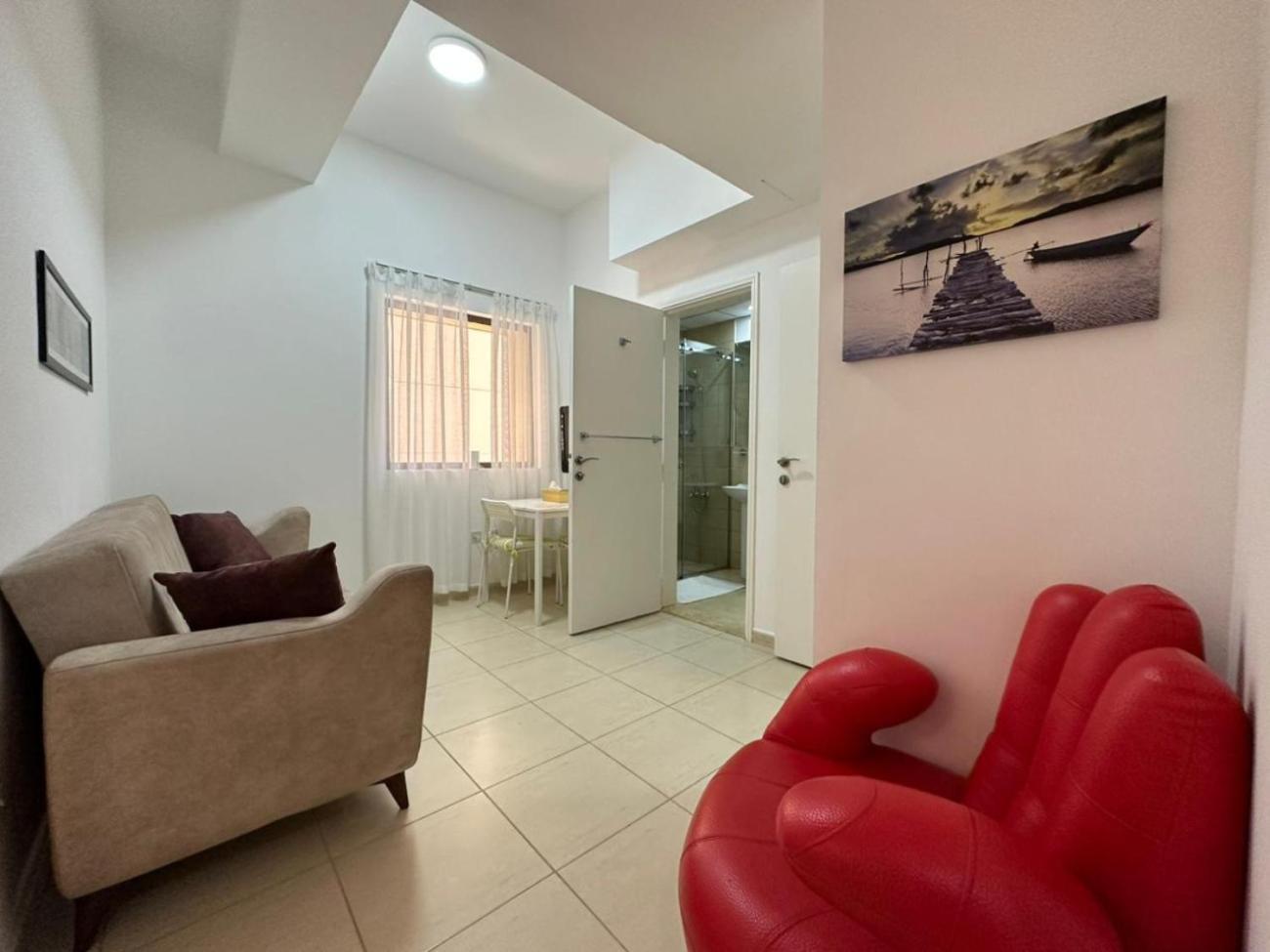 Appartement Serviced In Jbr *