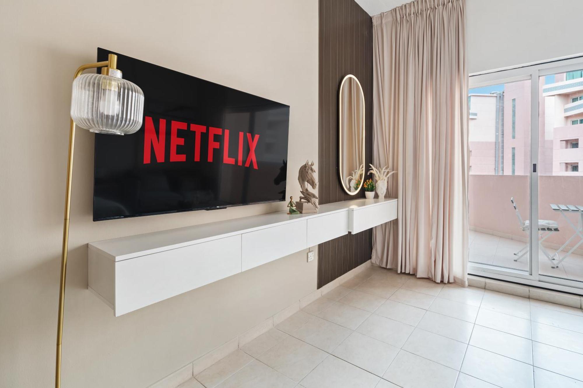Chic Studio In Discovery Gardens Appartamento *