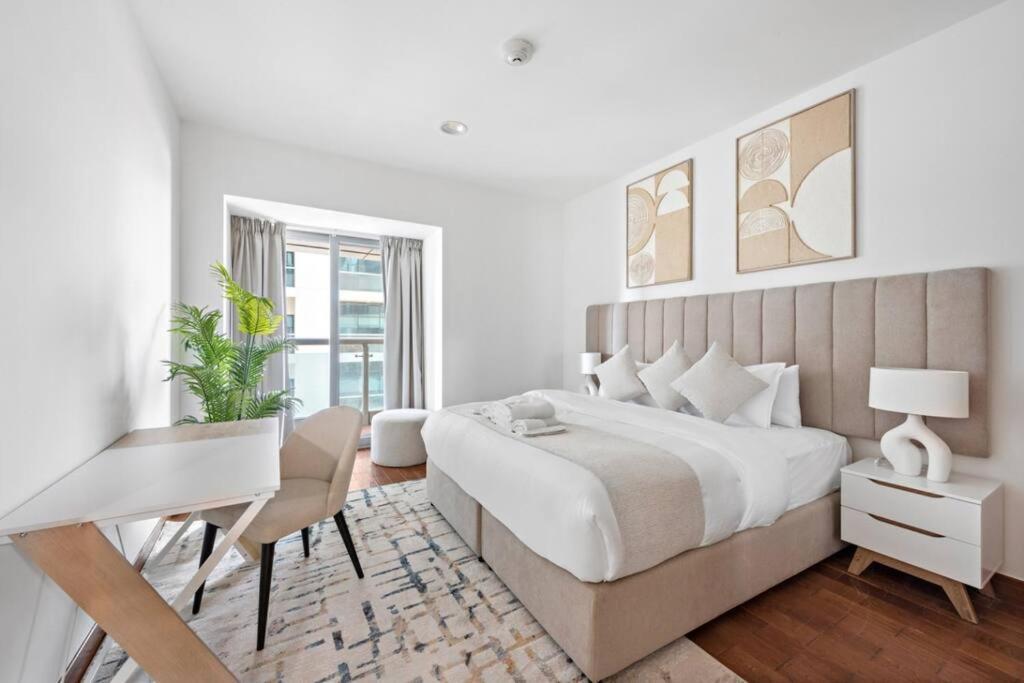 Apartemen Cozy 1-bedroom In Princess Tower *