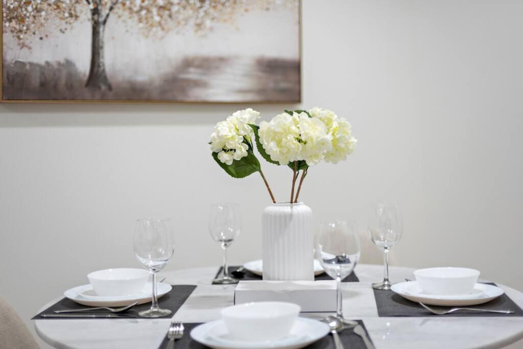 Cozy 1-bedroom In Princess Tower Apartemen