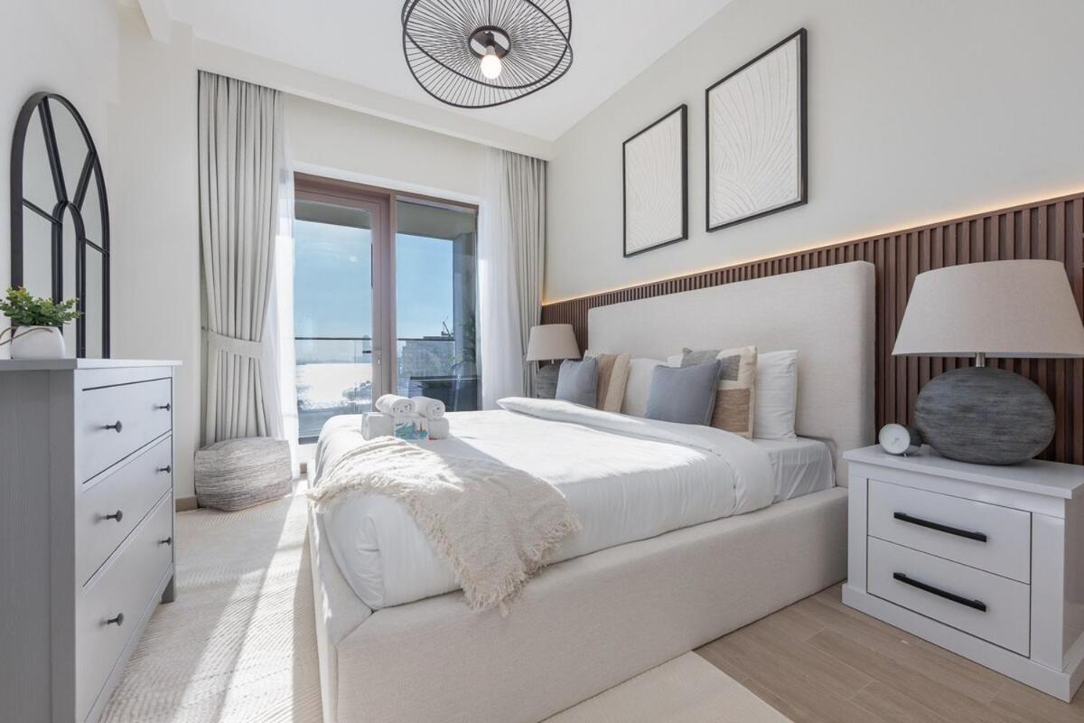 Dazzling 3-bedrooms In The Heart Of Creek Harbour Apartamento *