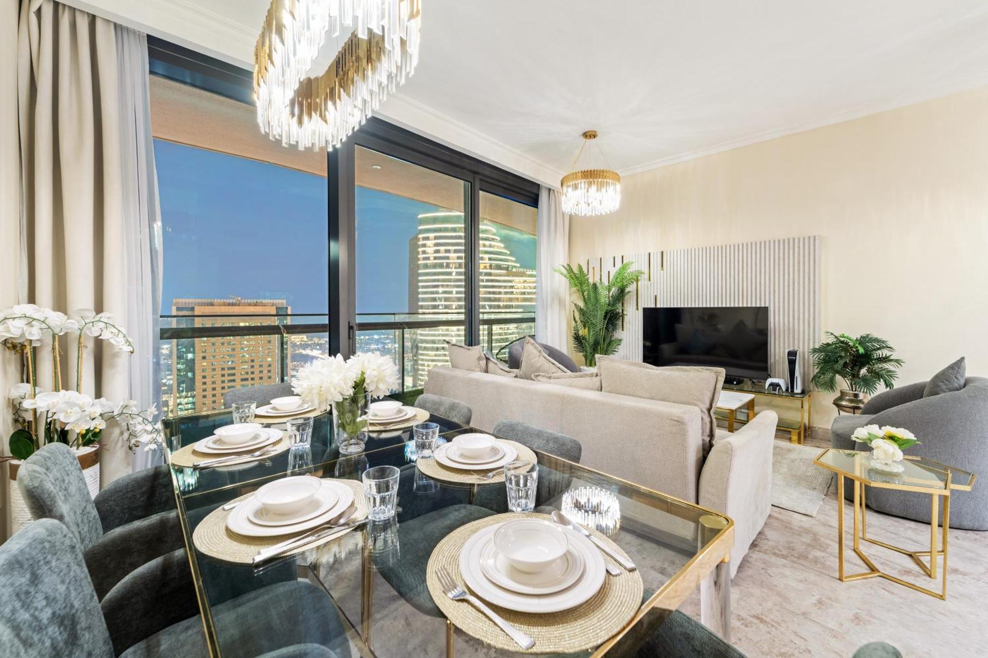 Apartment First Class 2br With Full Skyline & Sea View *