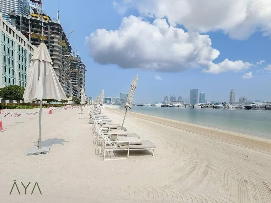Luxurious 2-br At Sunrise Bay, Emaar Beachfront Apartamento