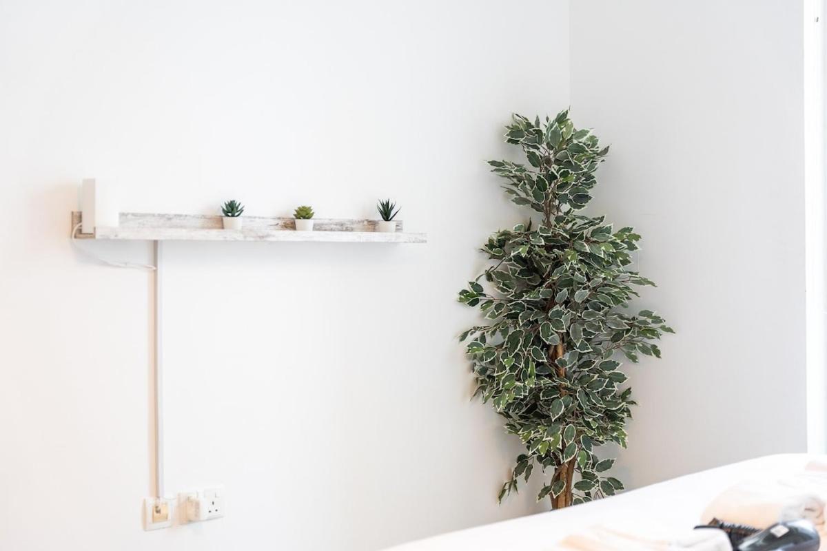 Charming Comfy 2-bedroom In Marina Appartement *