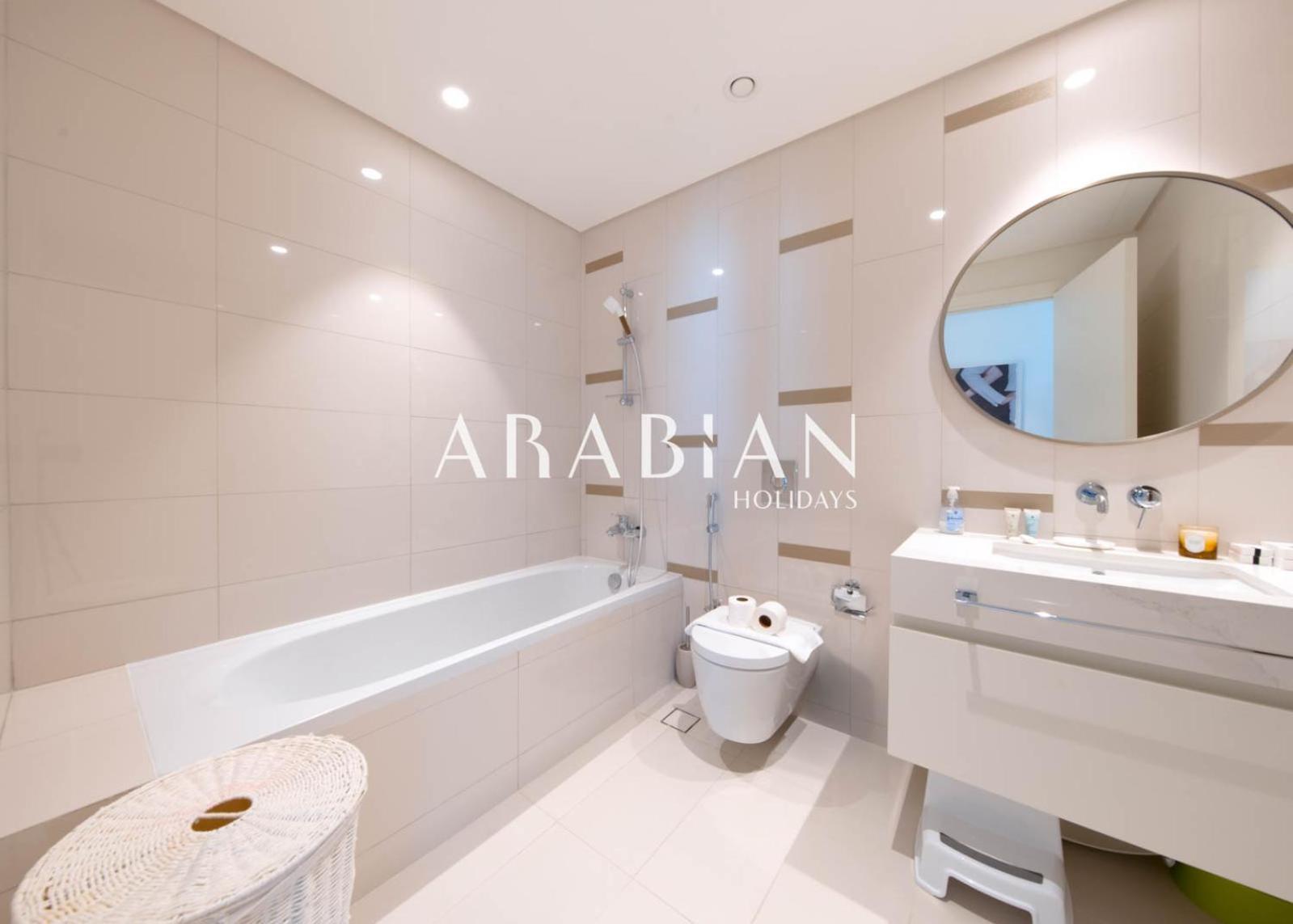 Charming 2br With Sea View&beach Access Appartement