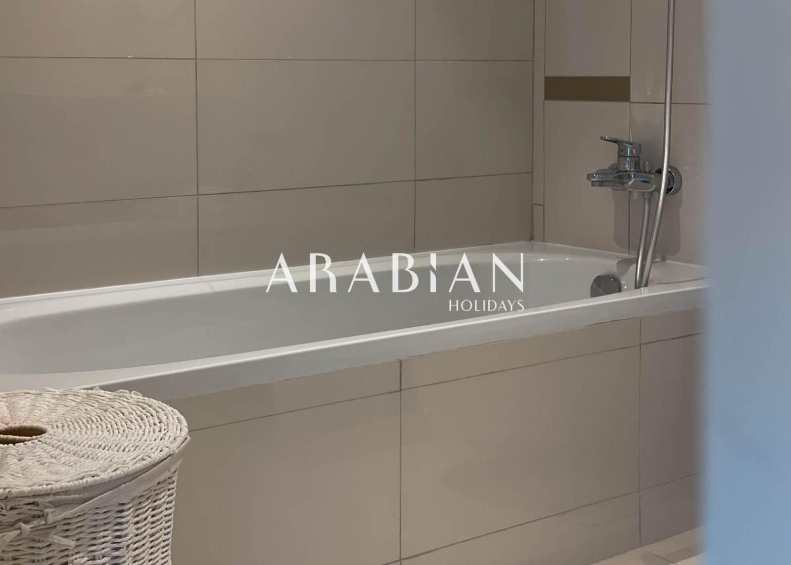 Charming 2br With Sea View&beach Access Dubaï
