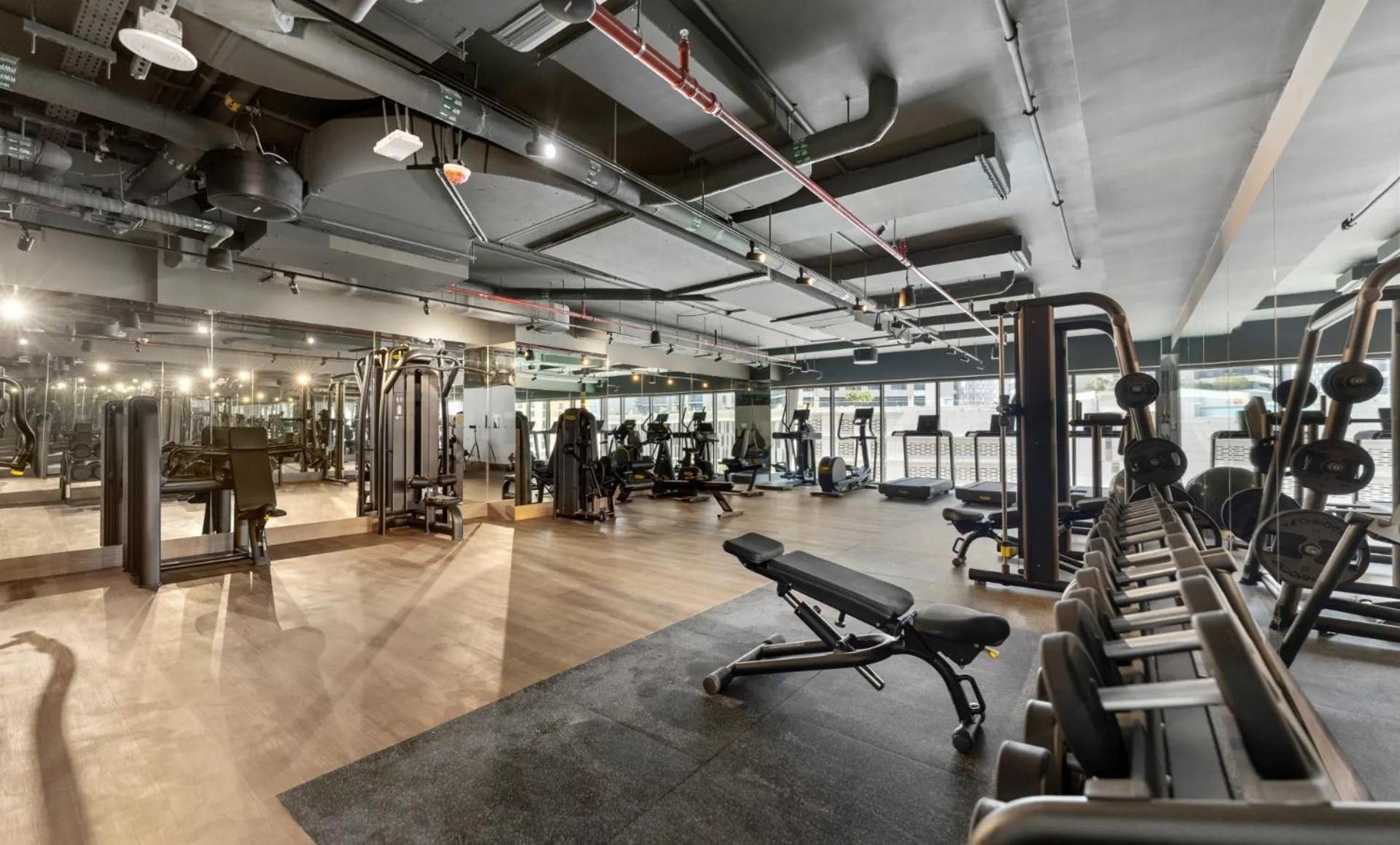 Luxurious New Studio! 2 Double Beds! Sleek Design & High-end Amenities In Downtown Lägenhet Dubai