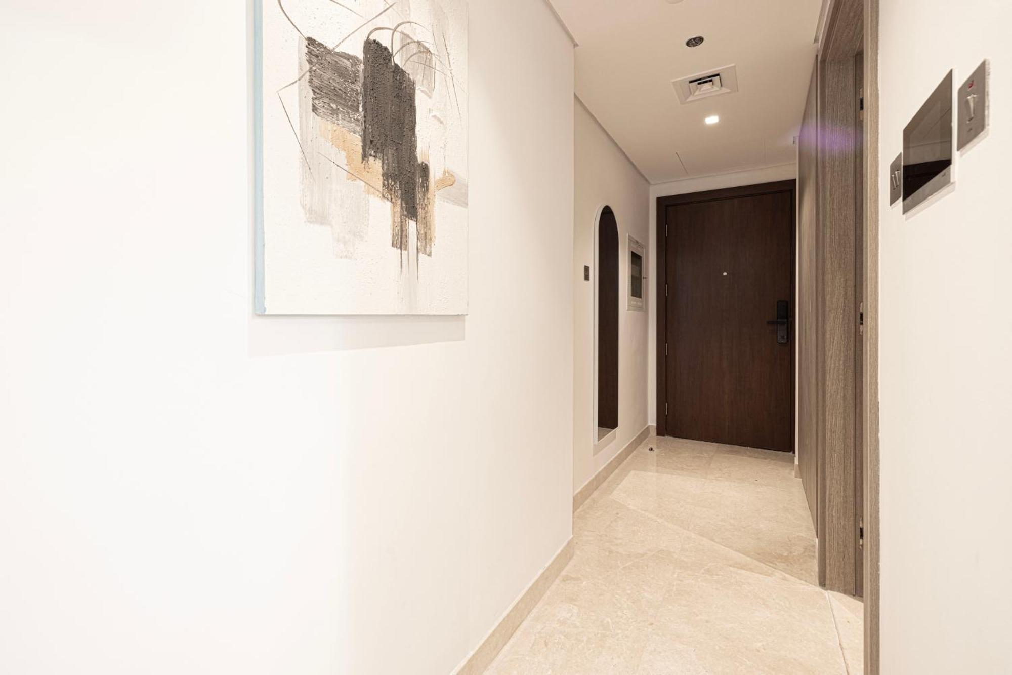 Lägenhet Luxurious New Studio! 2 Double Beds! Sleek Design & High-end Amenities In Downtown Dubai