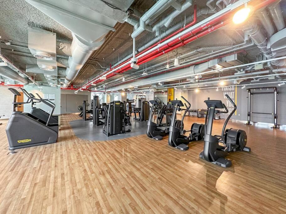 2br With Gym, Yoga And Tennis Court