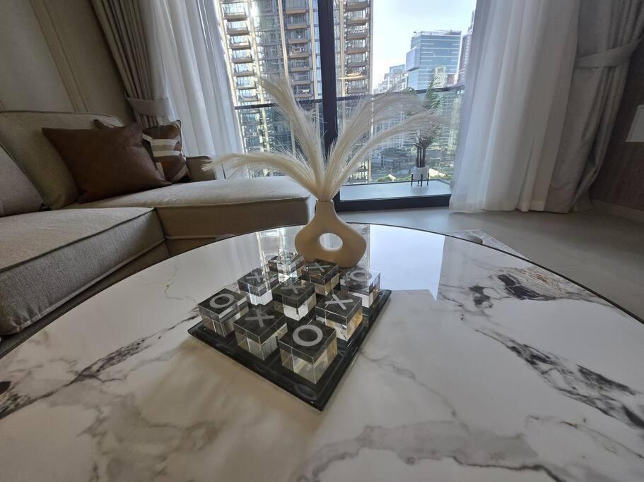 Luxury 1br Burj Khalifa View Walk To Mal Appartement