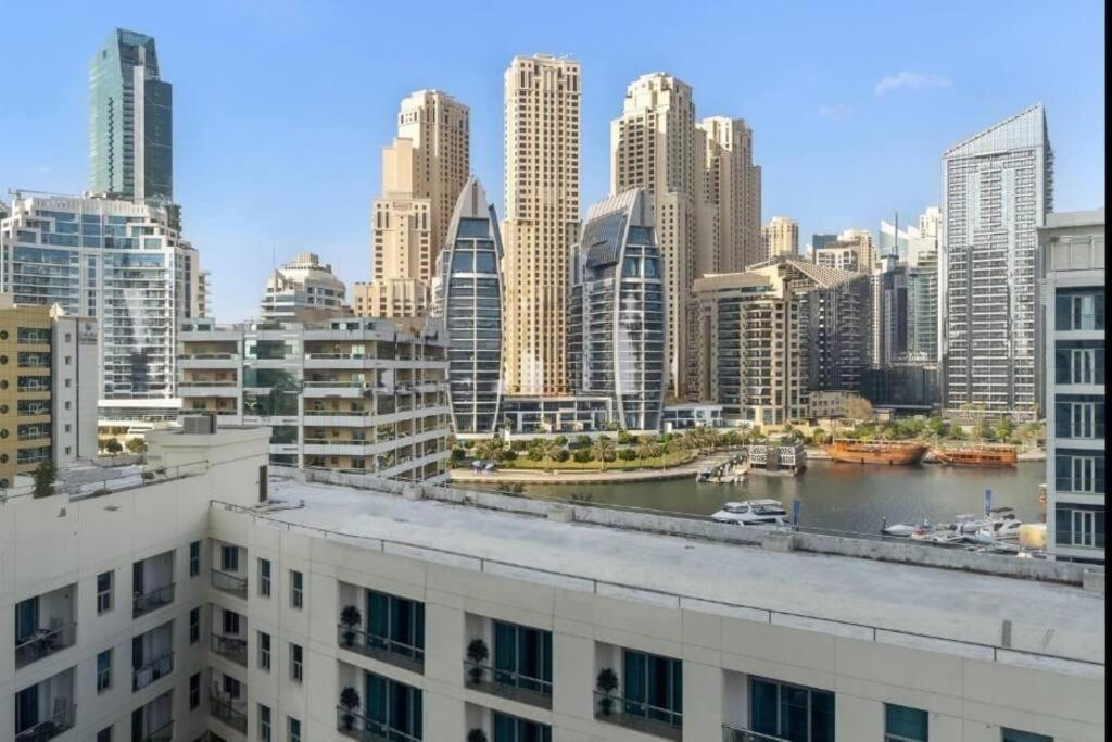 Royal Marina Experience Lavish 2br Waterfront View * Dubaï