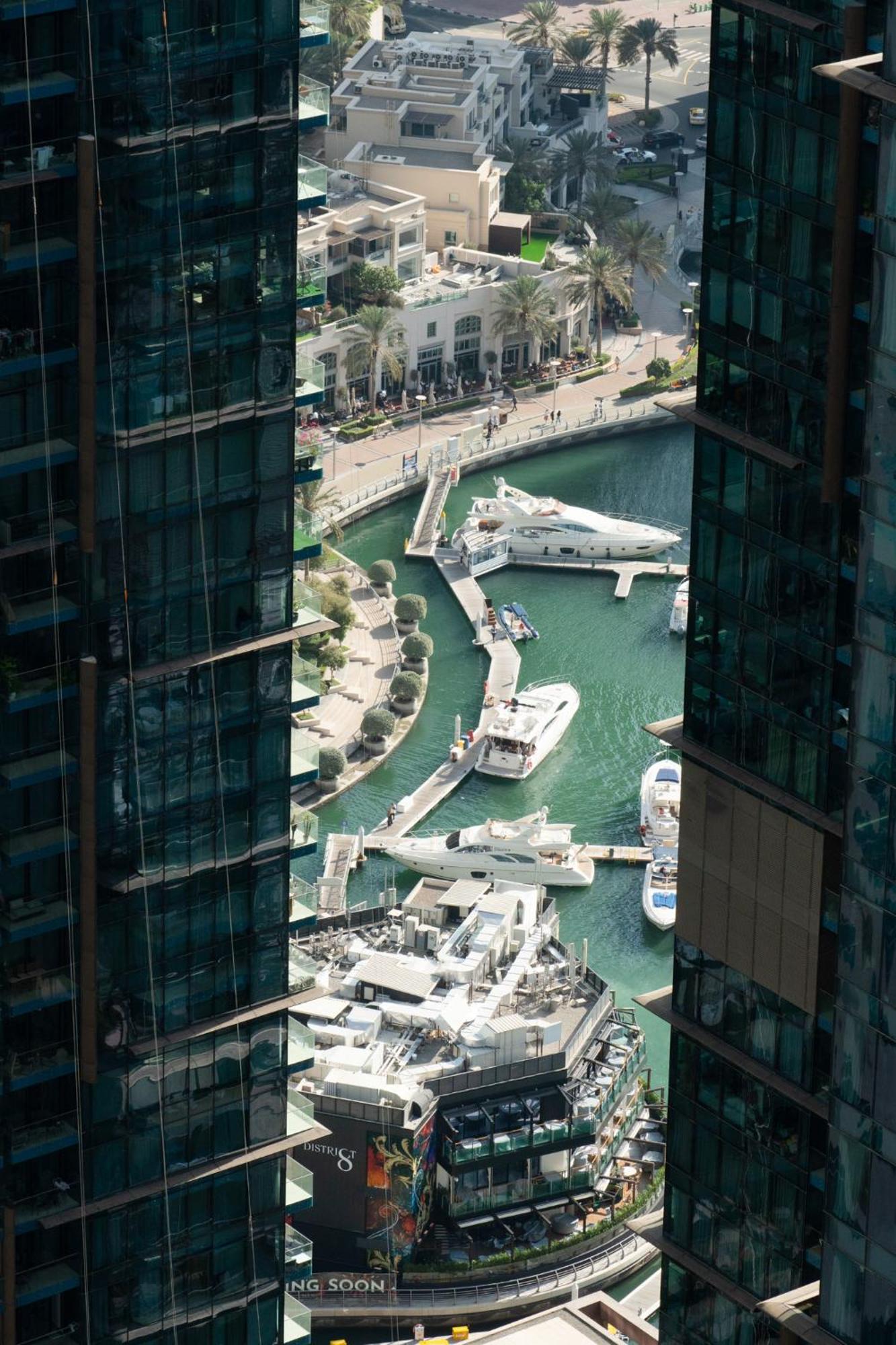 Apartemen Cozy One-bedroom In Marina Dubai