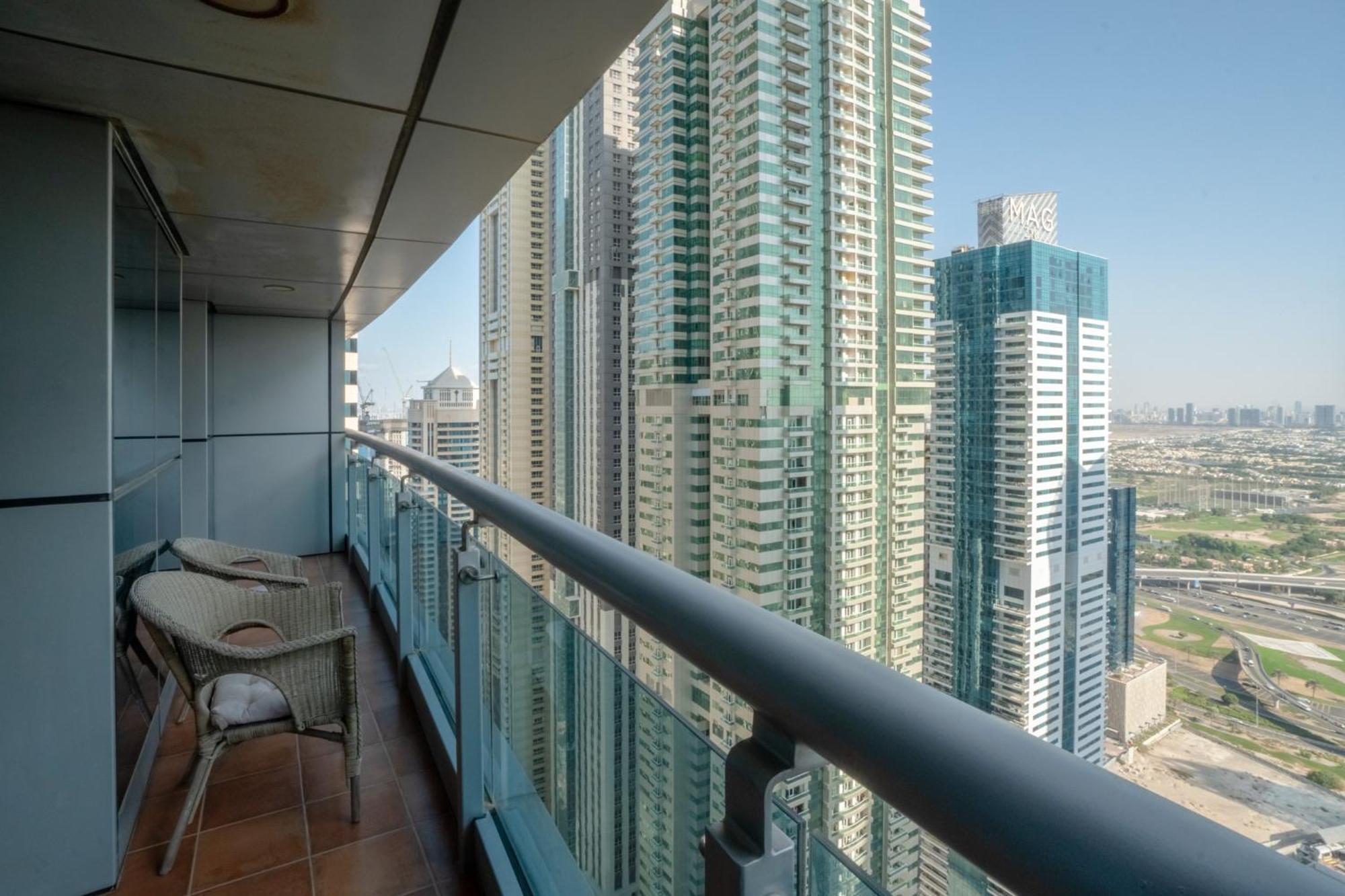 Cozy One-bedroom In Marina Apartemen