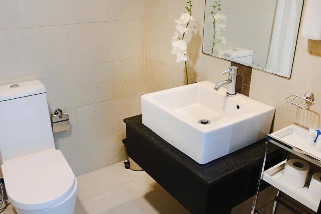 Apartamento Cozy 1bhk Apartment-dubai Marina Dubái