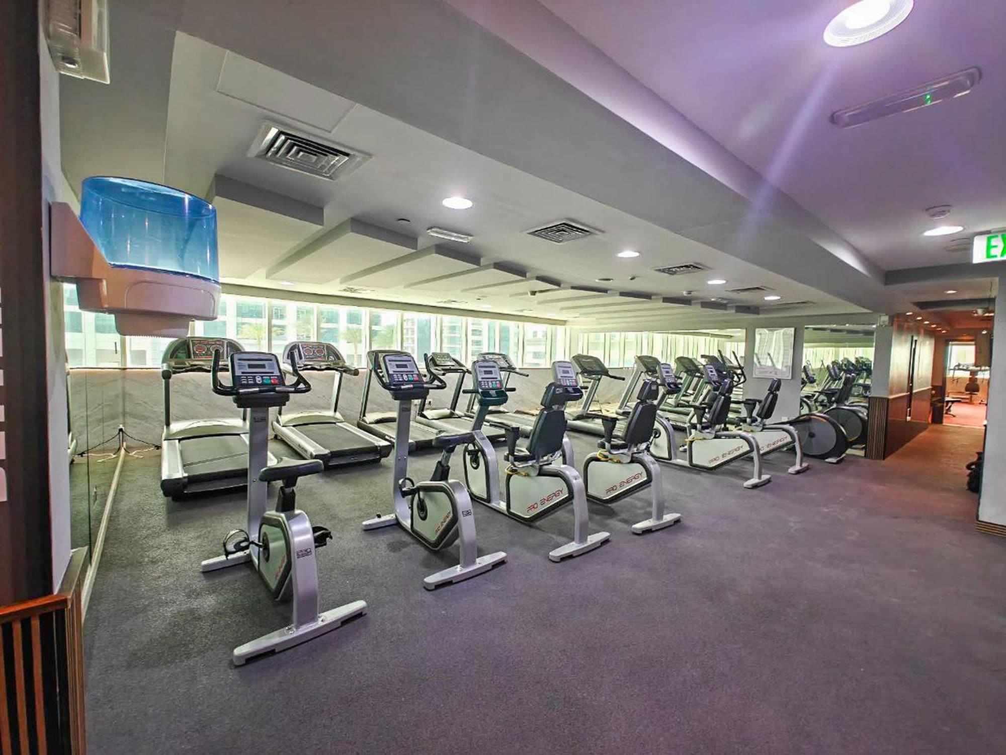 A Fabulous 1 Bedroom In Marina Pinnacle
