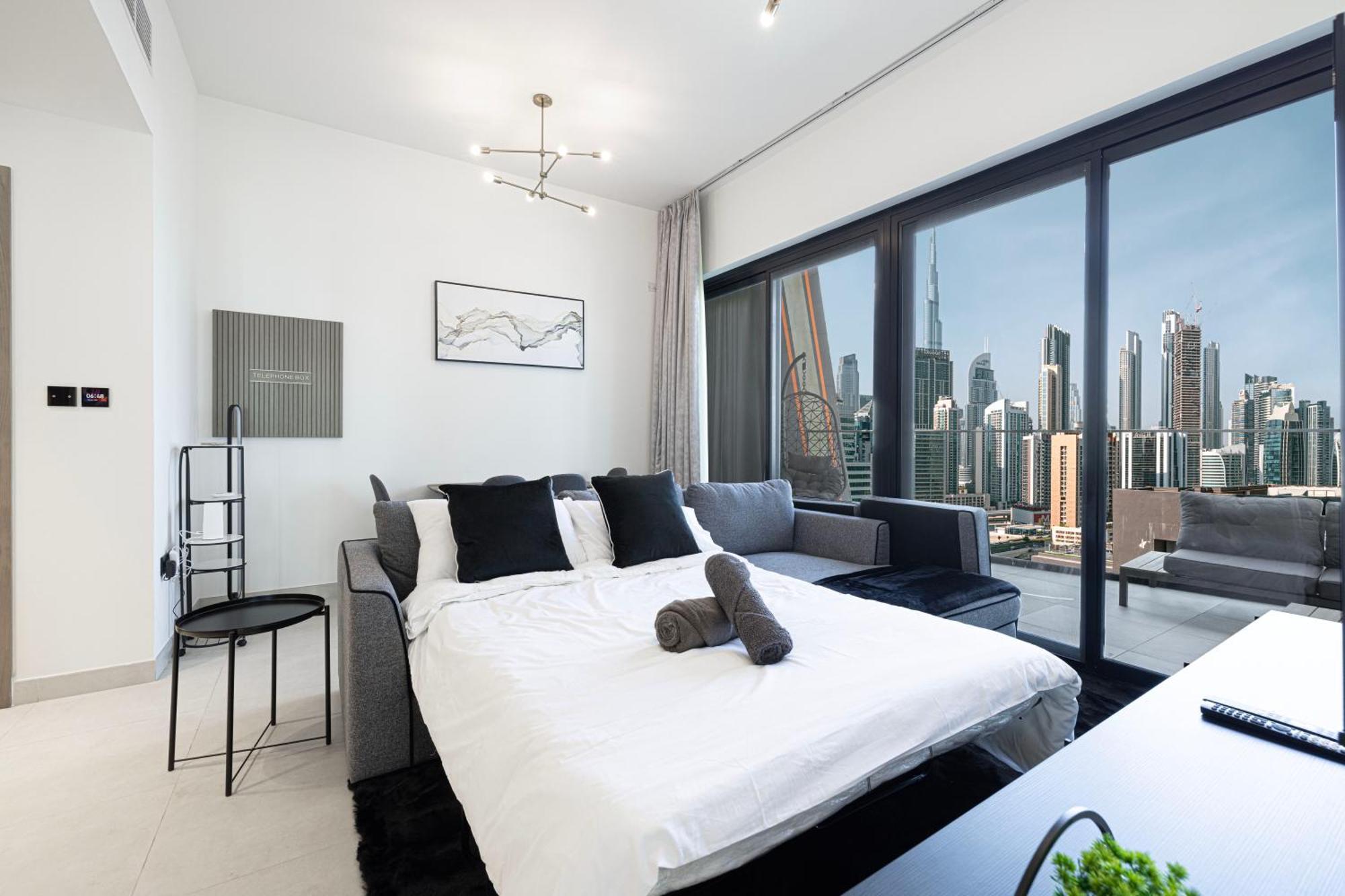 Apartment Luxury 2br Burj View & Jacuzzi Dubai